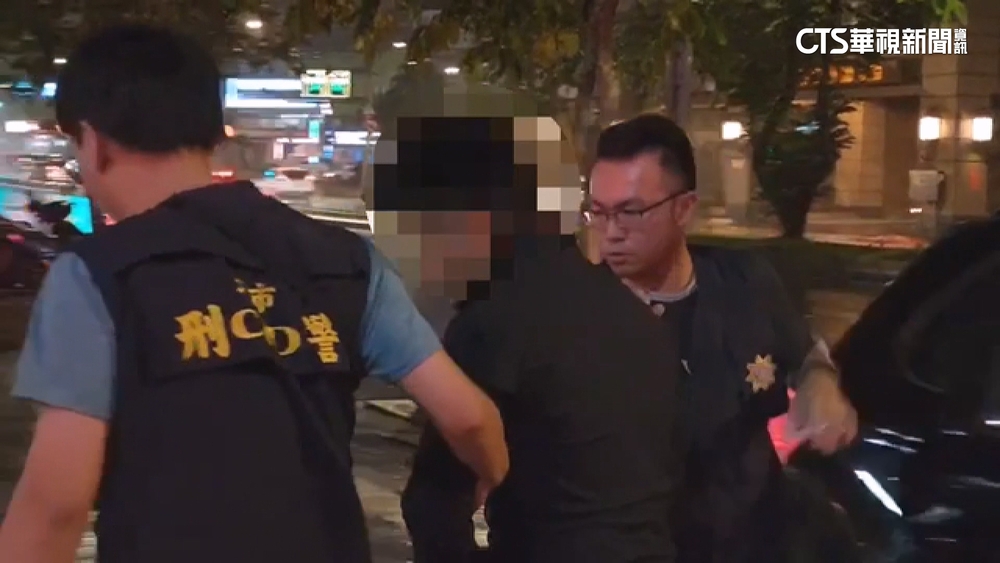 內湖軍用品店縱火案　內湖警方昨逮捕犯嫌帶回