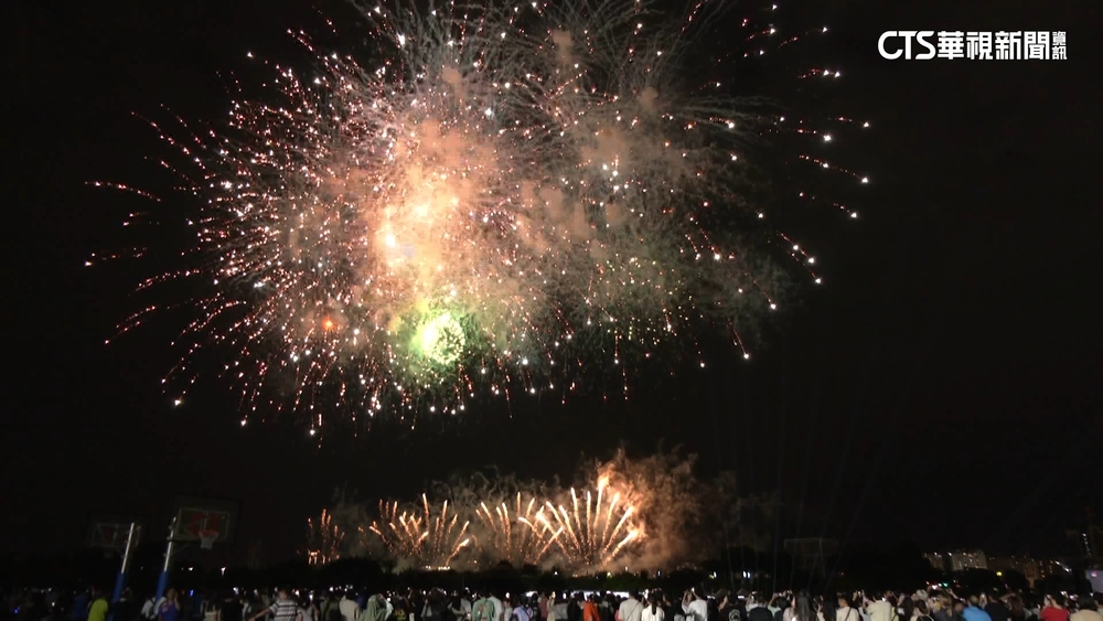 焰火變怒火？提前20分鐘「突襲」　民怨：史上最爛