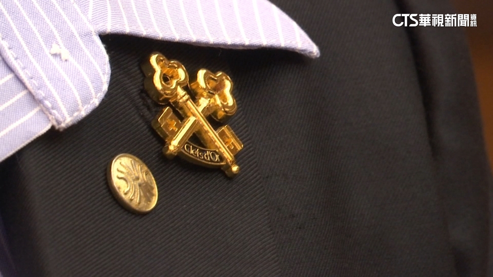 飯店「金鑰匙」難找？　大廳門口就能遇「金」援