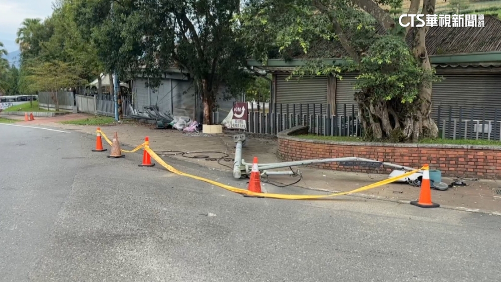 3男日月潭員旅凌晨疑酒駕　撞路燈拋飛釀2死1傷