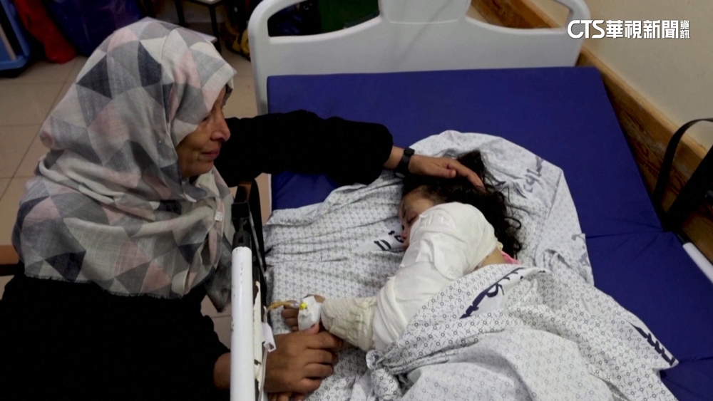 以軍炸彈砲彈如雨下！　14口滅門　她獨活淪孤兒