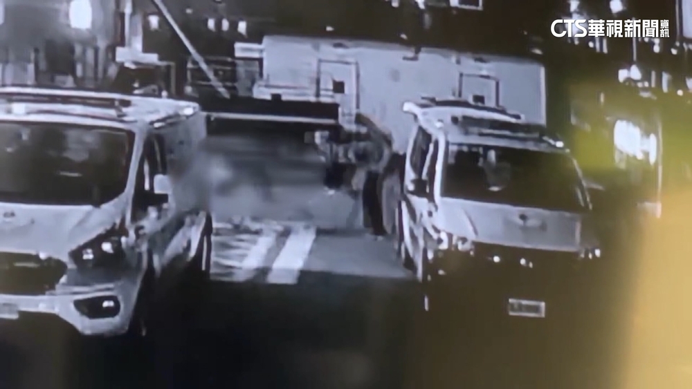 疑租賃倉庫爆鬥毆！男亮刀反被刺死　釀1死2傷