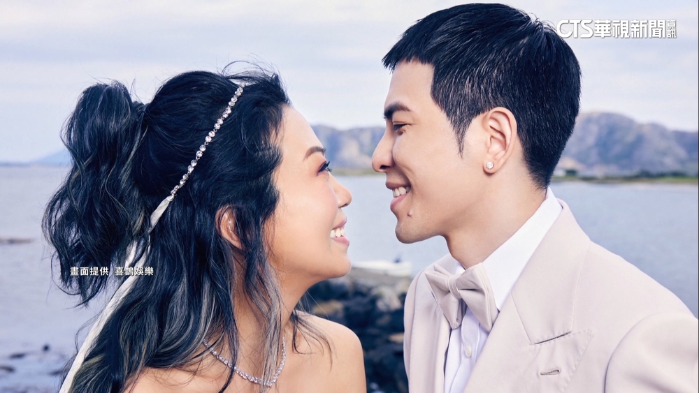 超甜！　蕭敬騰.Summer登記結婚　絕美婚紗照曝光