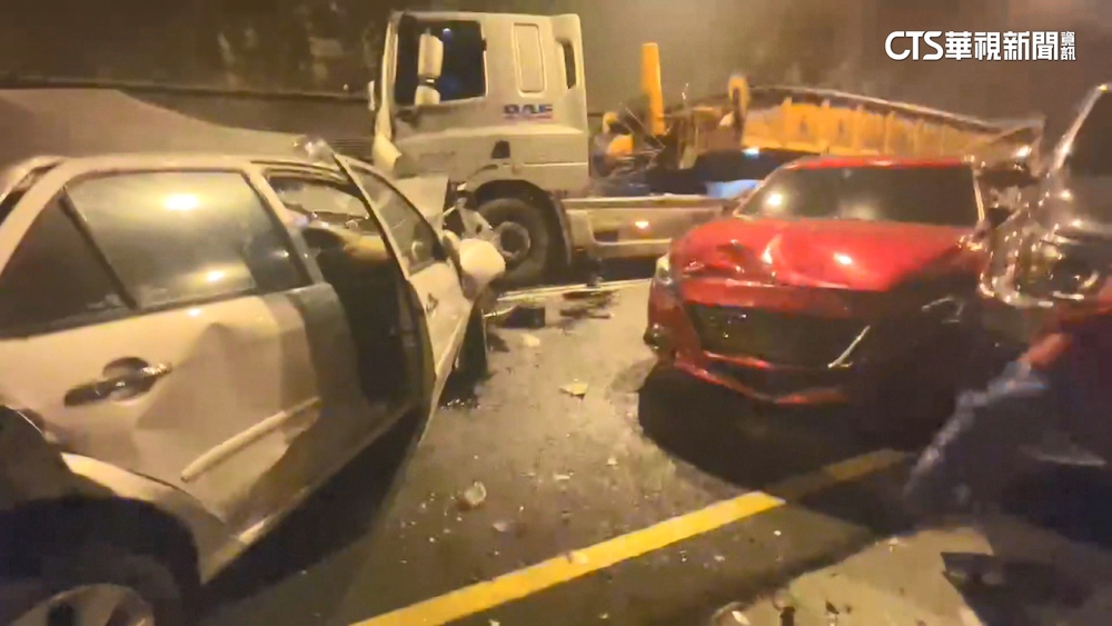 蘇花砂石車釀重大連環車禍　王國材：駕駛未注意車前路況
