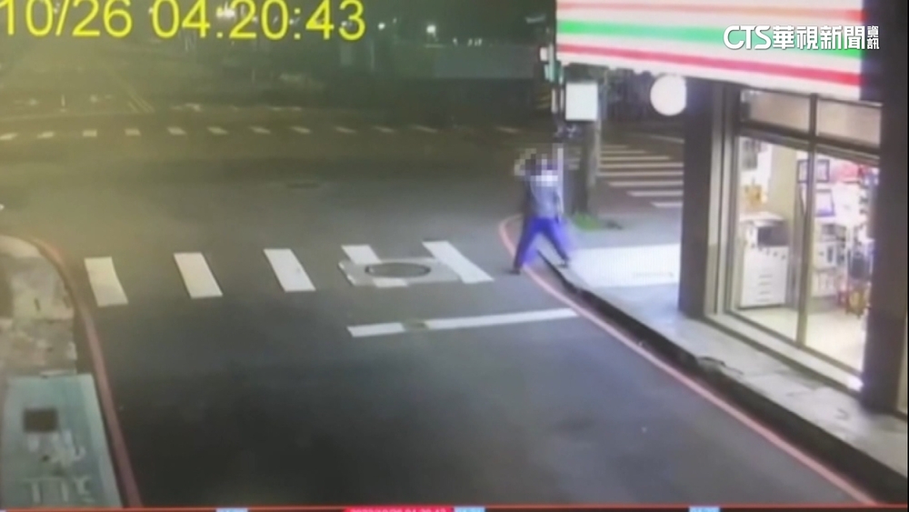 超商浩克翻版？借錢遭拒怒了　持榔頭毆隔壁店員