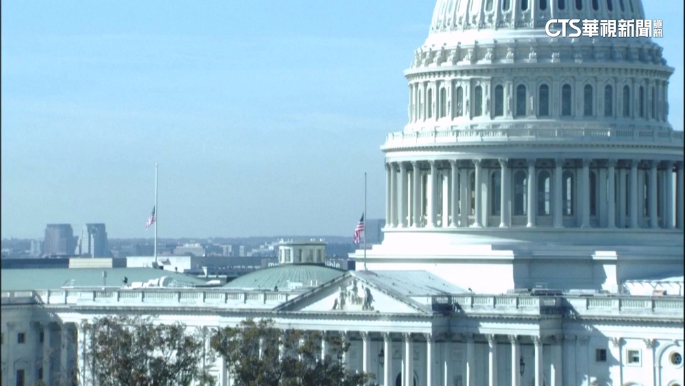 緬因州18死槍擊案凶嫌仍在逃　白宮降半旗哀悼