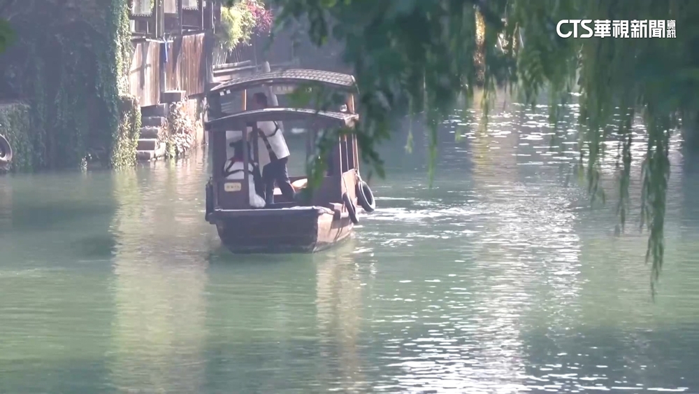 1萬2遊江南6天　旅客控「導遊兼司機」險出車禍