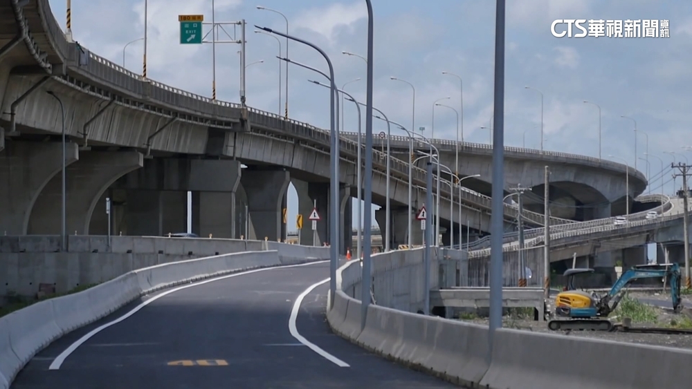 彰濱鹿安橋銜接西濱通車　省12分鐘路程