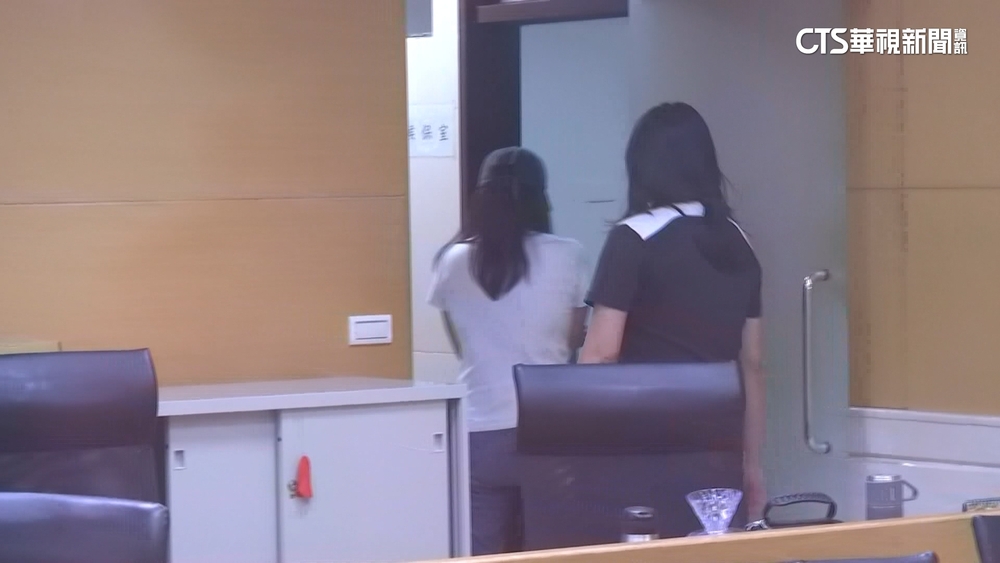 遭檢舉送米酒　檢搜索2處郭台銘連署站3人交保