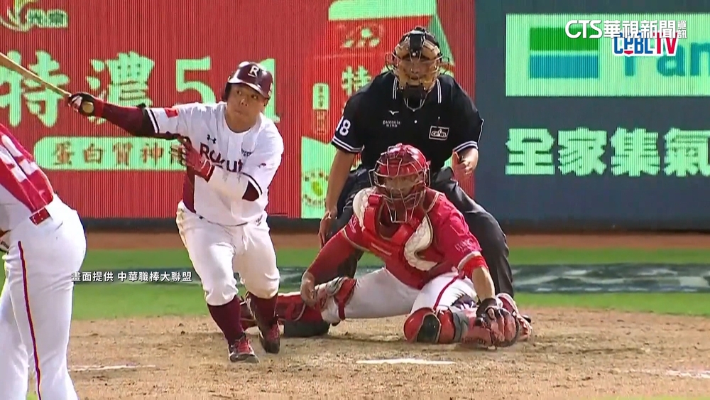 從替補變主戰! 「小叮鈴」嚴宏鈞一棒成致勝英雄