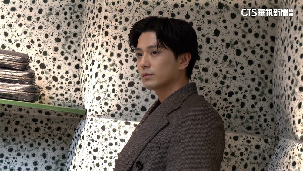 索隆迷路？新田真劍佑來台　一度消失活動現場