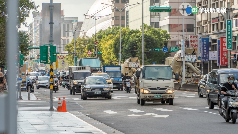 民眾提案「廢除民眾檢舉交通違規」　交通部：視社會環境需要滾動檢討