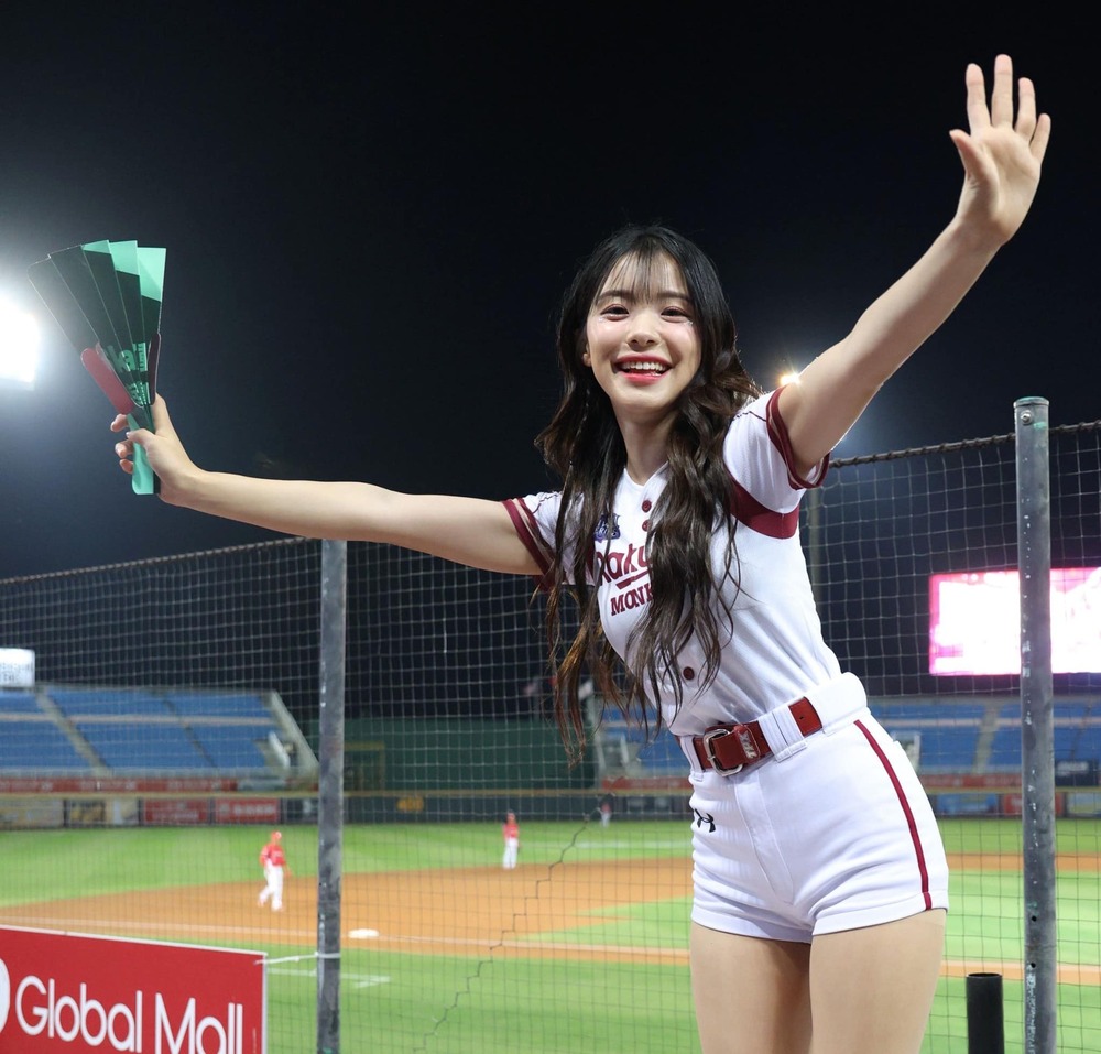 （圖/翻攝自Rakuten Girls臉書）