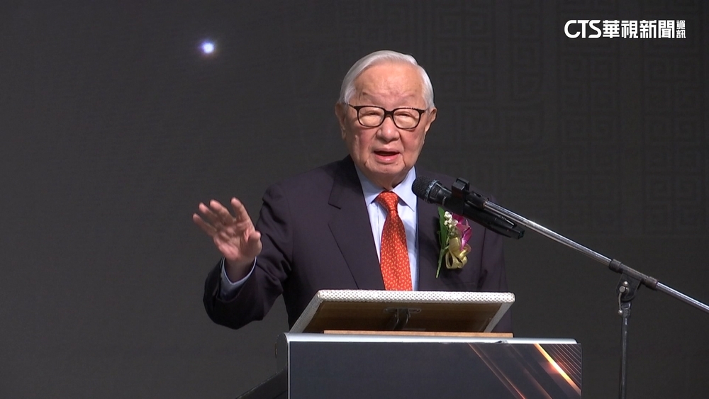 攜妻祝賀張忠謀獲獎 黃仁勳喊:沒有你就沒有輝達