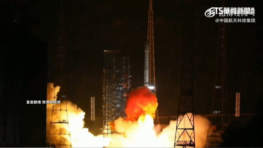 國軍「高度警戒」！　中國載衛星長征火箭掠台上空