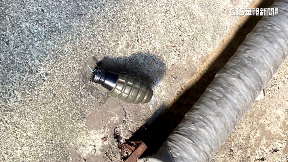 窄巷內驚見「手榴彈」　通緝犯遭逮稱「販毒防身」