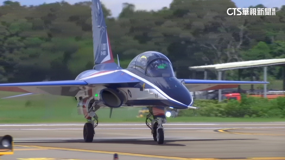 重啟國防自主大門　漢翔研製66架勇鷹高教機