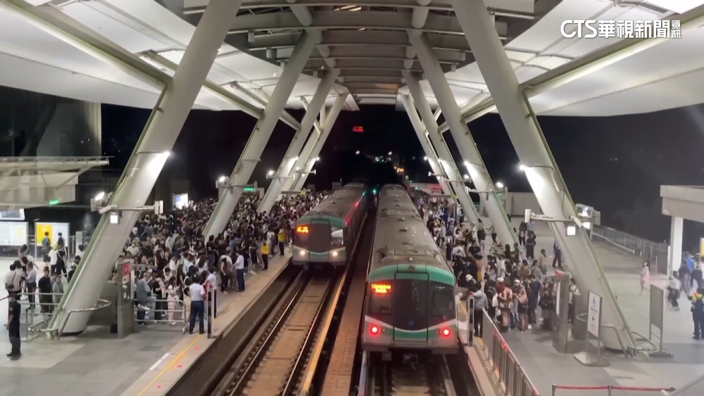 Coldplay高雄開唱　散場疏運82分鐘完成破紀錄