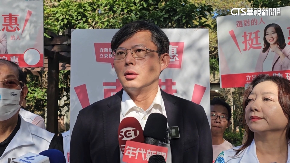 由雙黃領軍　曼都董座.中配列民眾黨不分區前16