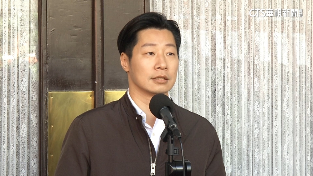 遞件「入民進黨」　林昶佐：柯挺服貿.黃入民眾黨是主因