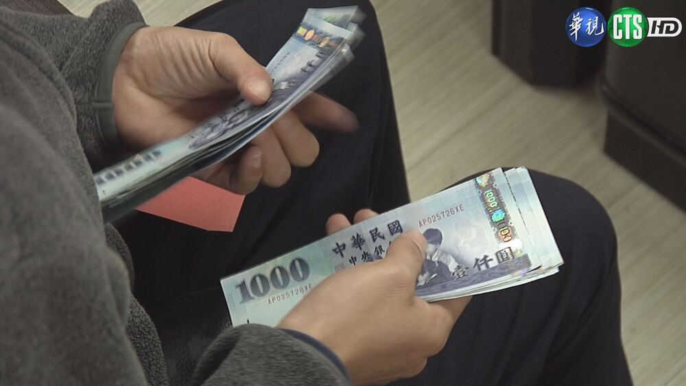 北漂大學生怨「2萬3生活費根本不夠」　父母1句話回擊