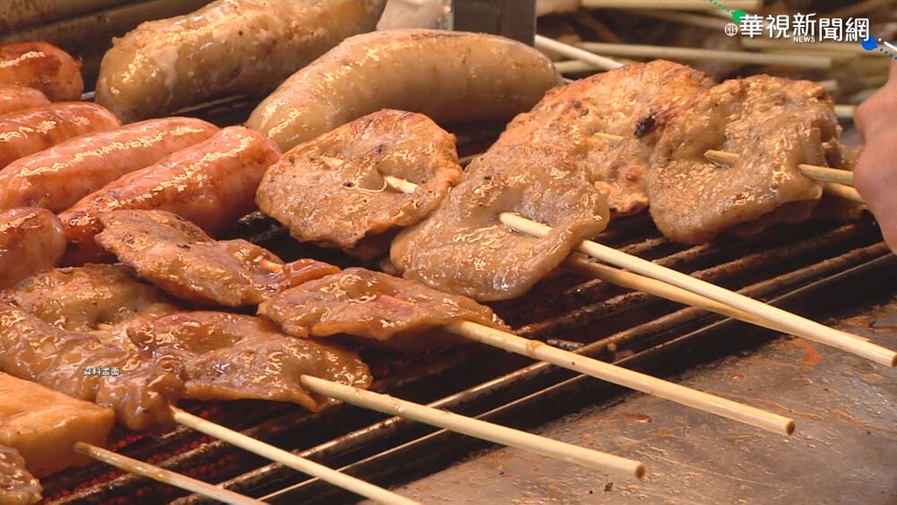 達悟族客人看「垃圾話菜單」太想吃！願穿丁字褲求吃甜不辣　老闆：敢穿就吃到飽 引8萬人朝聖