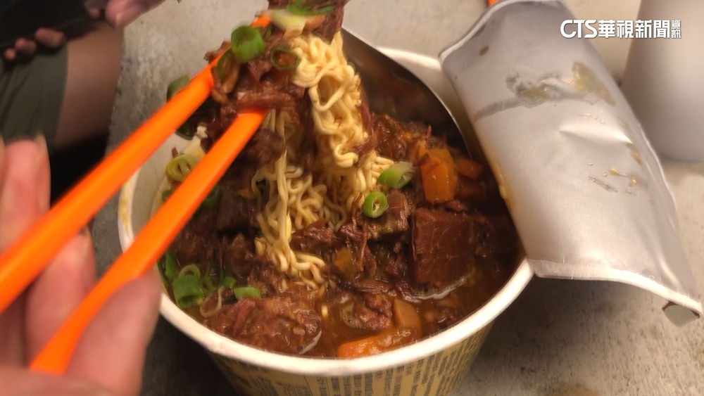 一週只賣3天！　台南「紅燒牛肉湯+泡麵」暴紅排隊