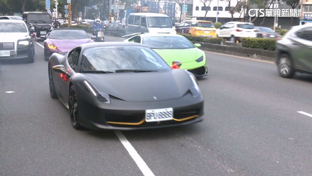 南台灣2億超跑車隊助陣！　32台豪華禮車迎娶美嬌娘
