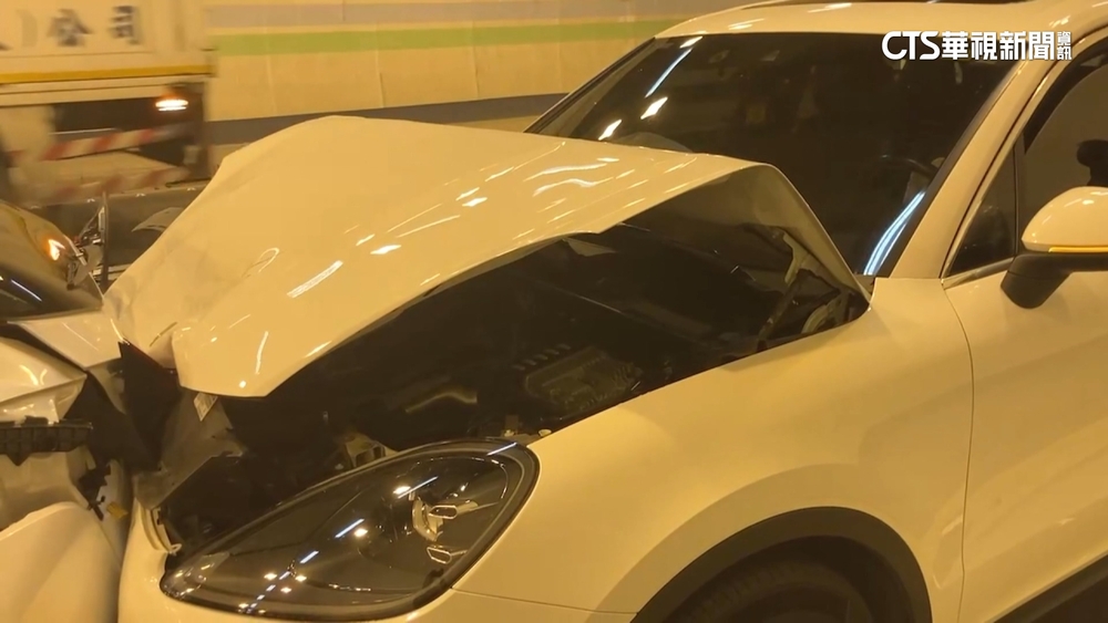 一度回堵3公里！　國3中寮隧道13車碰撞釀7傷送醫