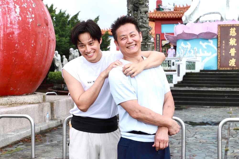 徐新洋公開給爸爸的信　心疼徐乃麟官司纏身：我永遠支持你