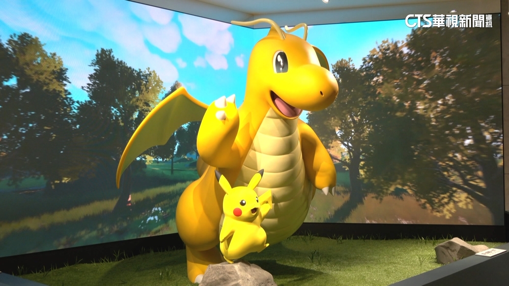 全台首間寶可夢中心開幕　1.5米「快龍」氣派亮相