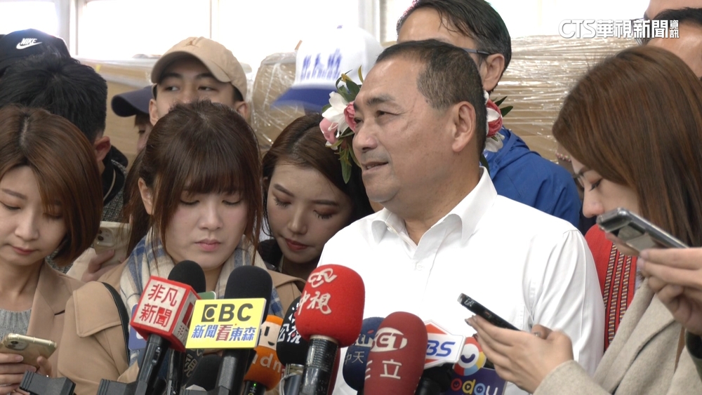 綠轟買房免頭期政見　侯反擊「民進黨離年輕人太遠」