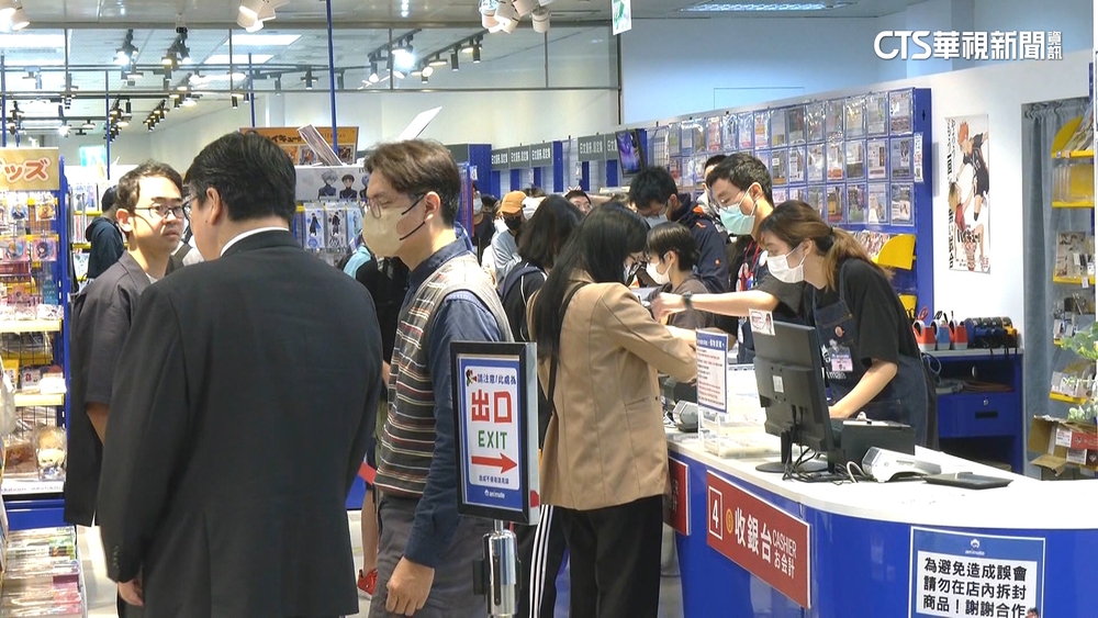 「高雄駅一番街」熱鬧開幕　動漫迷暴動朝聖