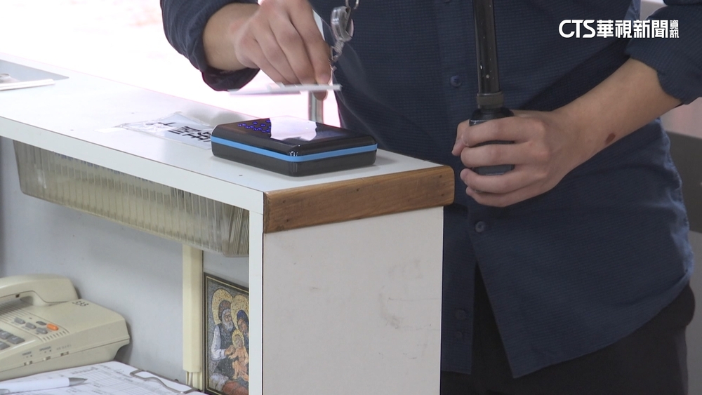 打工族遲到15分鐘扣薪1千　雇主恐違勞基法