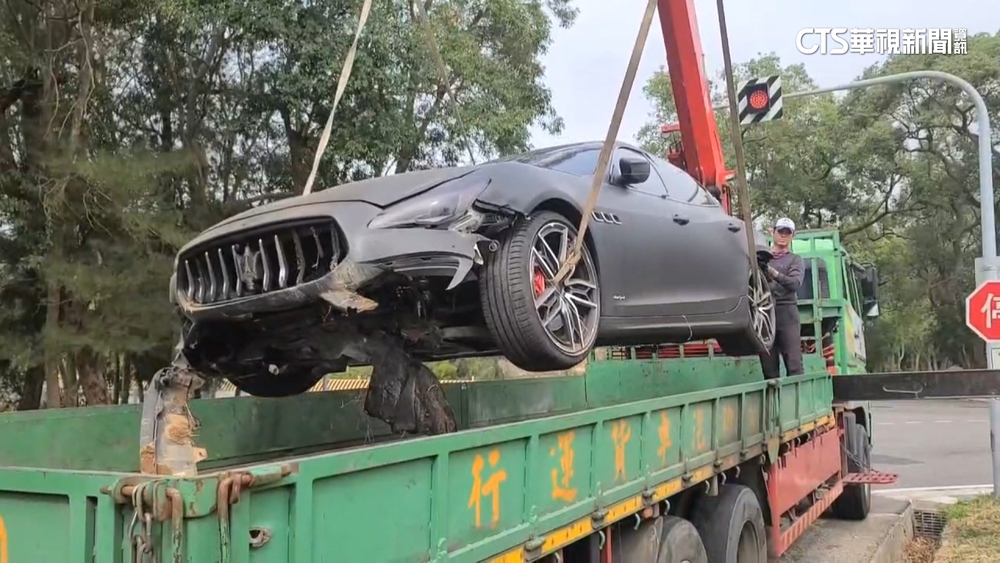 何潤東金門車禍！　758萬海神遭撞凹.副導送醫