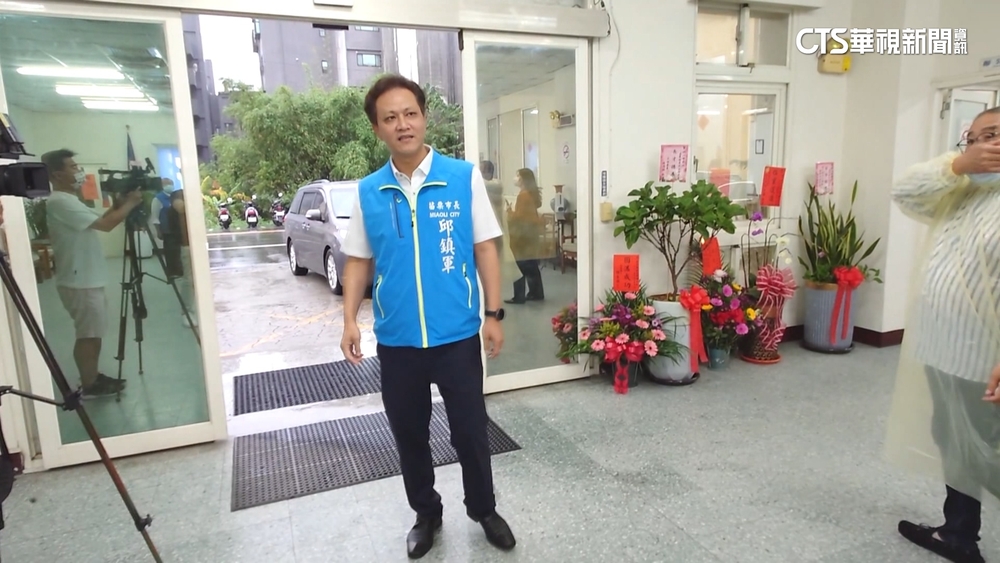 曾玟學質疑為遊藝場幕後老闆　邱鎮軍控誹謗