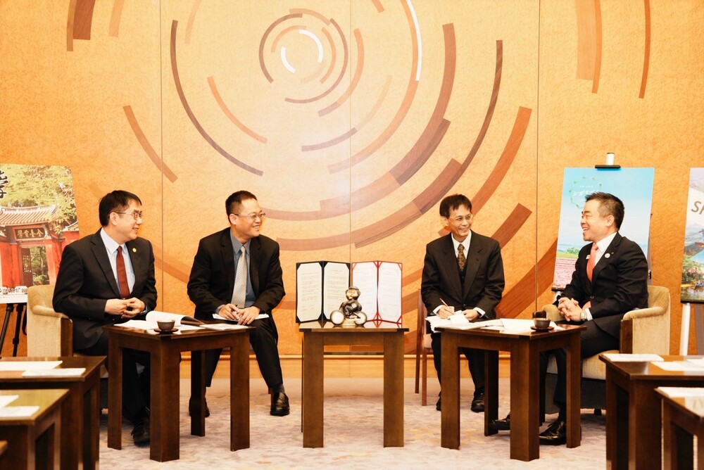 締盟十周年 黃偉哲赴日拜會滋賀縣知事