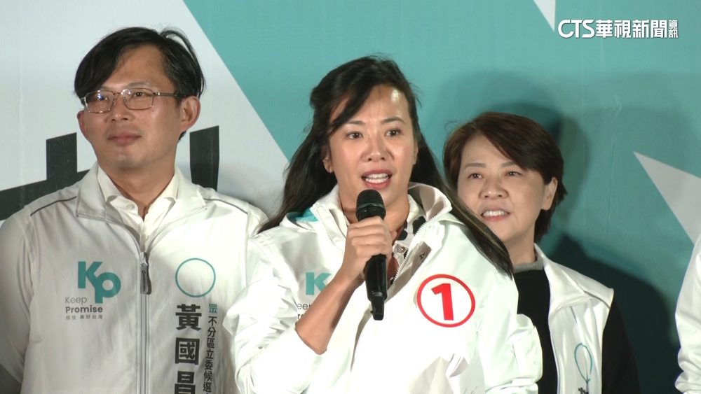 吳欣盈士林開講　「三聲道」和支持者搏感情