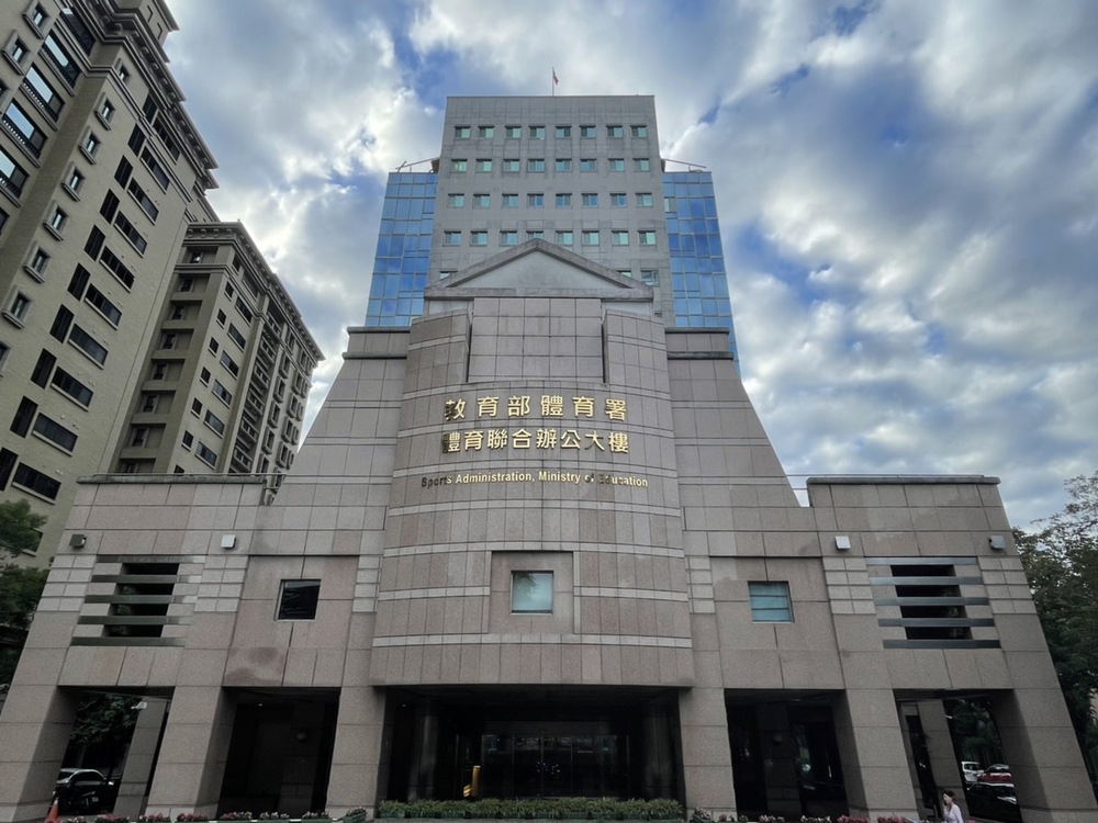 打擊運動賽事黃牛！加價轉售票券最高50倍罰鍰 大量掃票最重判3年