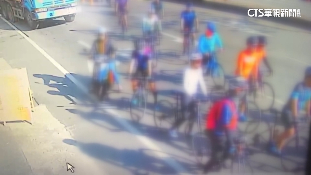 40部單車闖紅燈？　環島車隊：怕影響後面交通