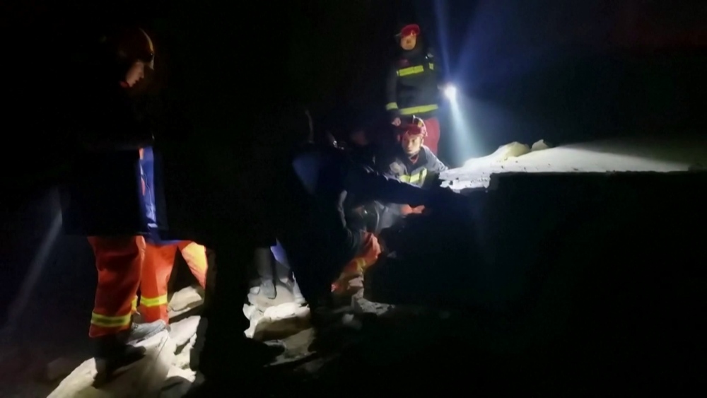 中國甘肅6.2強震「已釀111死」 習近平：全力搜救