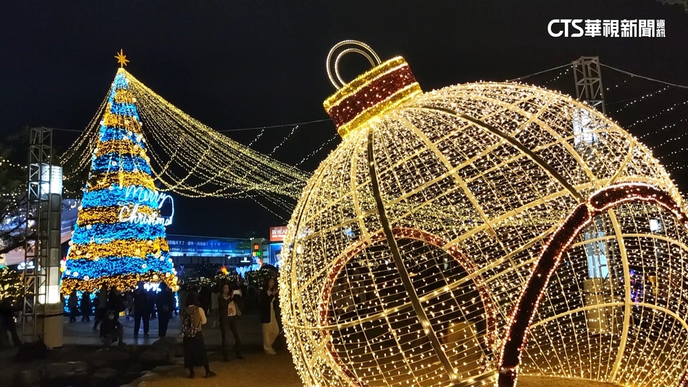 高雄耶誕市集首日人氣爆棚　逾6萬人嗨翻中央公園