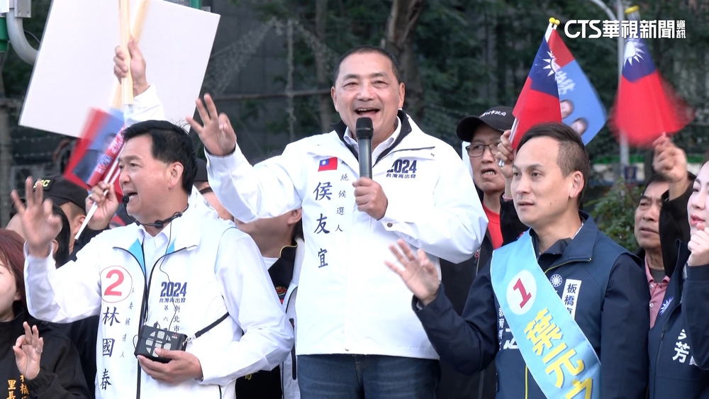 侯友宜「站路口」拚聲量　李乾龍爆北台「贏百萬」