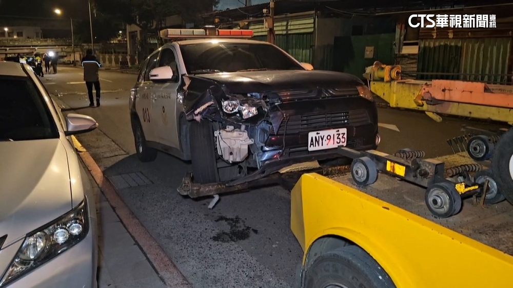 治安隱憂？中輟生無照撞警車　「做筆錄就放人」