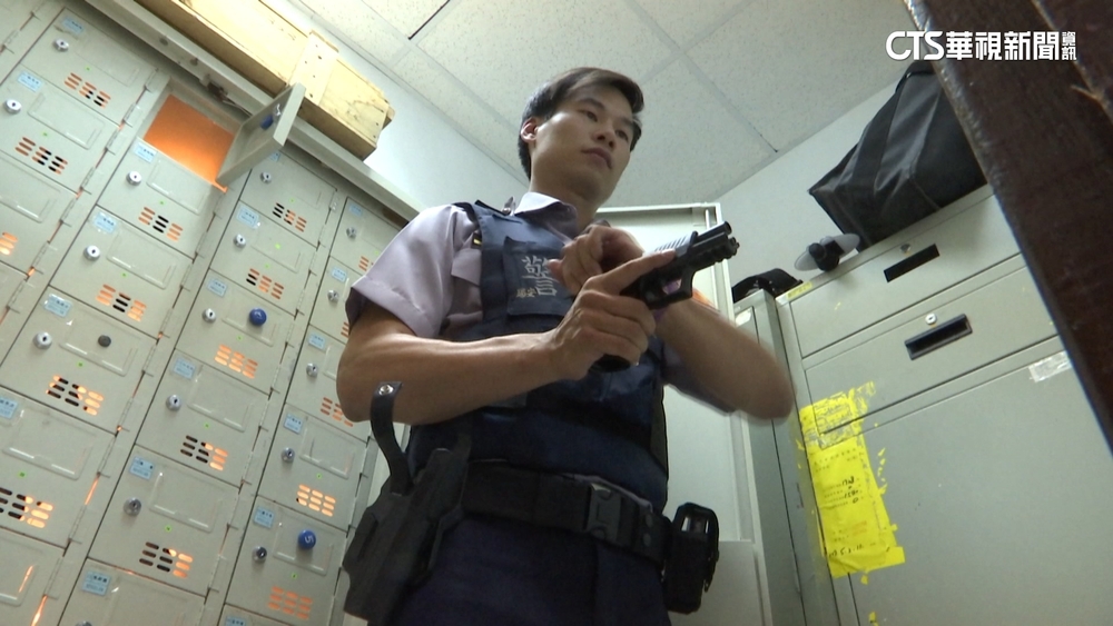 KTV外「醉」胡鬧　警壓制對空鳴槍「侵害最小方式」