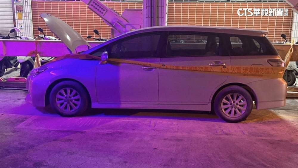 驚！警車被縱火還不知　靠「熱心民眾通報」急滅火