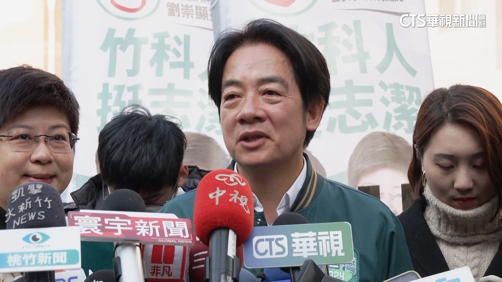 賴清德竹市車掃.拜廟　超高人氣現場擠爆