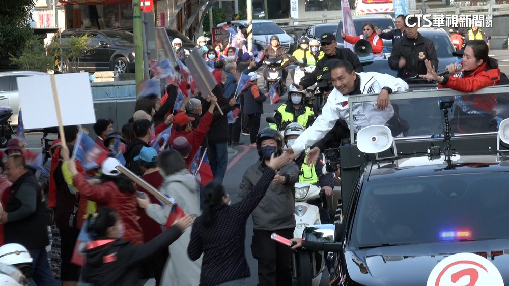 選戰倒數！　侯友宜回防本命區　樹林車掃狂催票