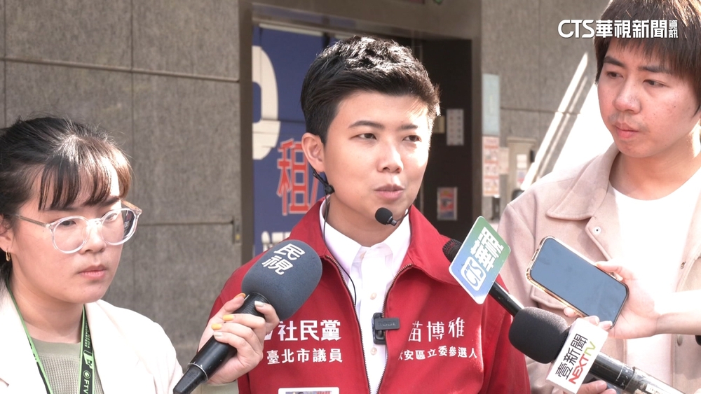 不敵羅智強惜敗！　苗博雅騎腳踏車謝票.支持者緊隨