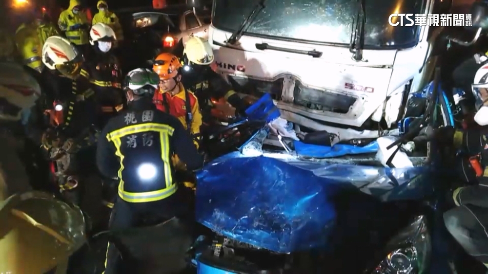 台66線桃園平鎮段6車連環撞　釀1死4傷